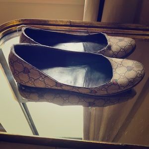 Vintage Gucci Heart Slippers SZ 39